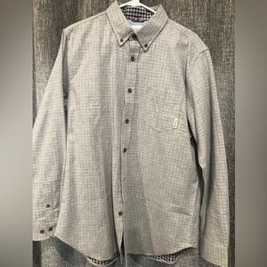 Men’s Ben Sherman 100% cotton button-up flannel shirt.